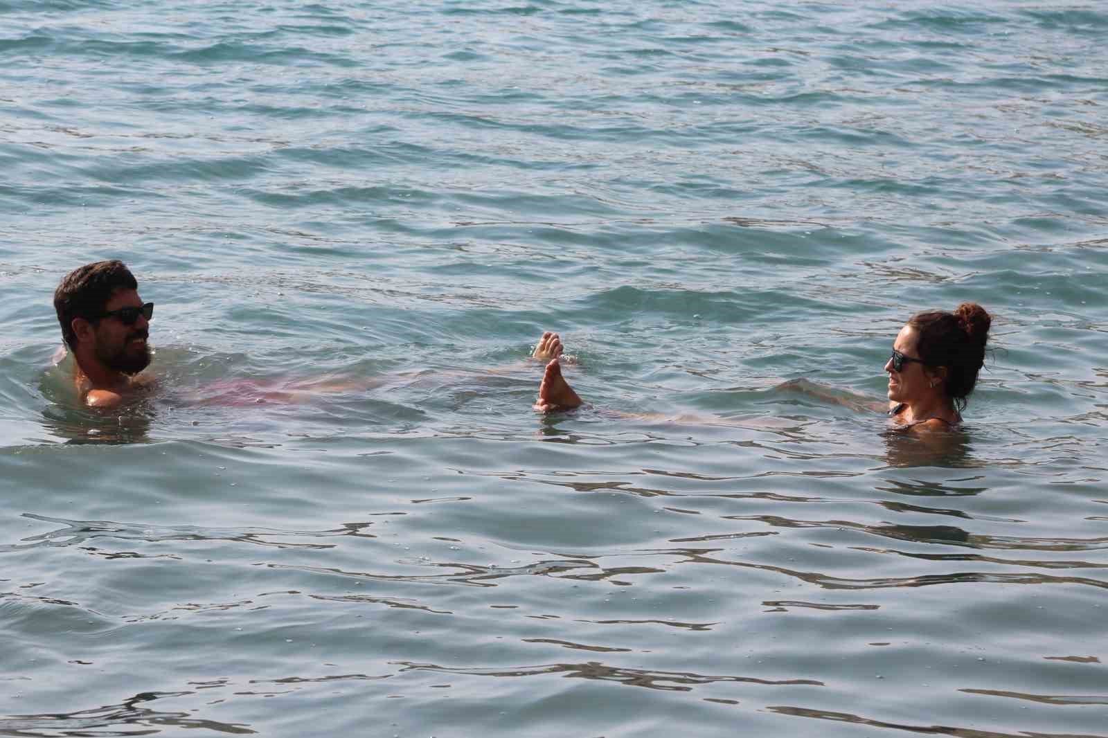 Meke Gölü, Acıgöl, obruklar turist çekiyor